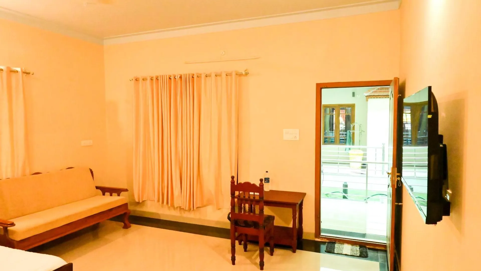 Riverine Villa Nileshwar Homestay